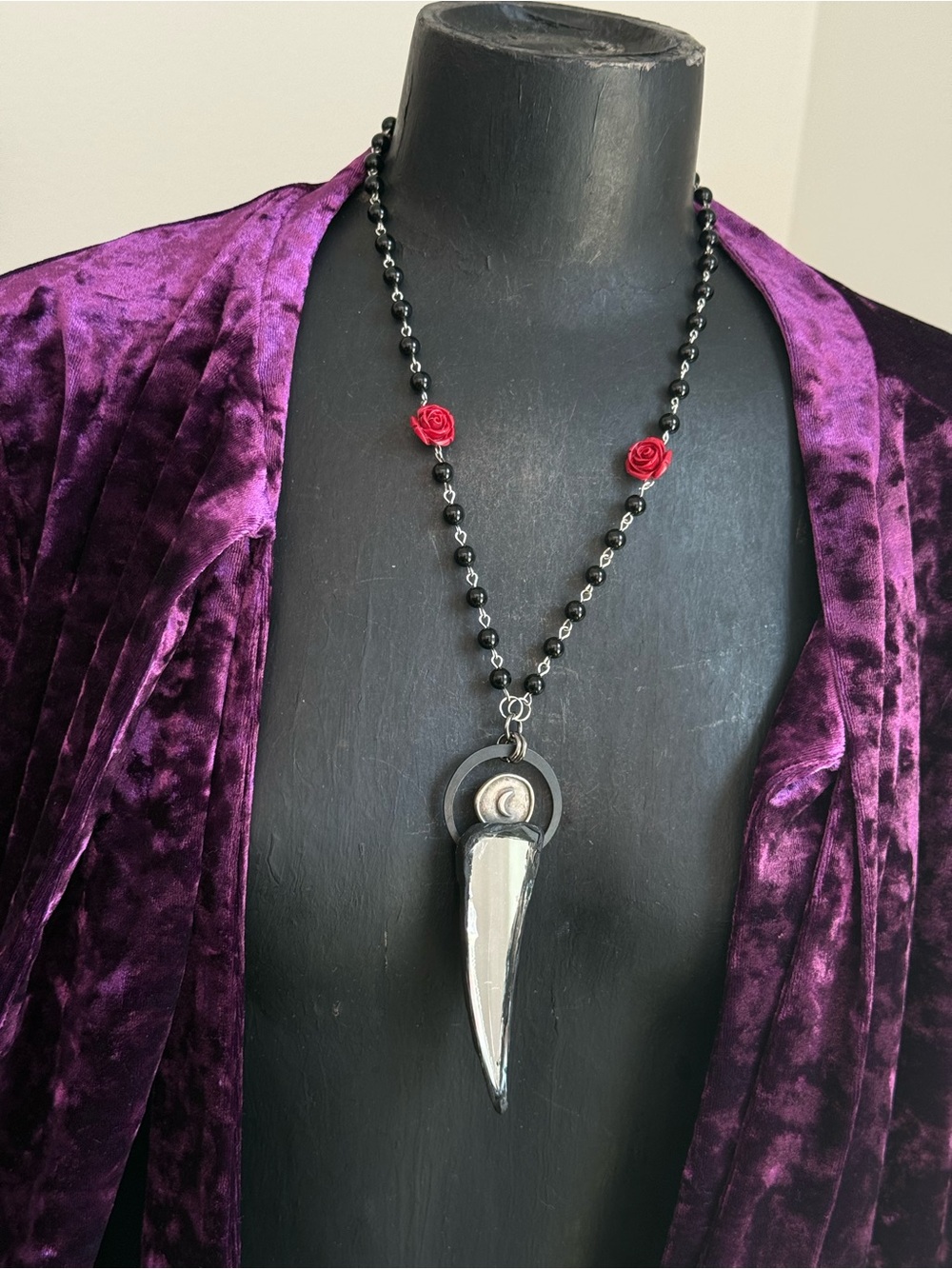Black Beaded Necklace with Red Rose Accents and broken mirror shard gothic boho - Picture 3 of 11
